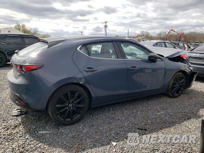Trzecie zdjęcie samochodu z tyłu: 2022 MAZDA 3 PREFERRED VIN:JM1BPALL3N1501577 - miniatura