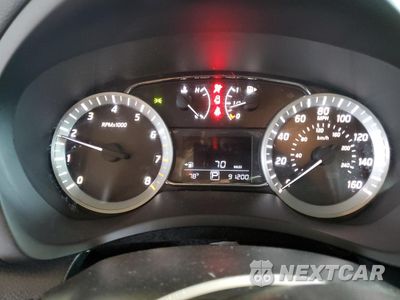 Zdjęcie 9 z 12 samochodu: 2014 NISSAN SENTRA S VIN:3N1AB7AP2EY320391 - miniatura