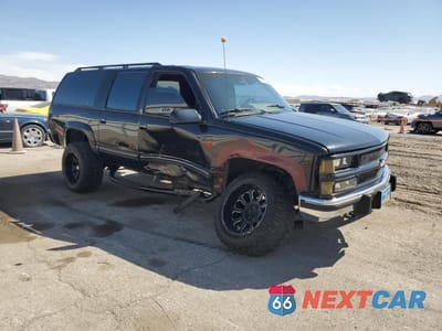 Czwarte zdjęcie samochodu z boku: 1997 CHEVROLET TAHOE K1500 VIN:1GNEK13R1VJ415529 - miniatura