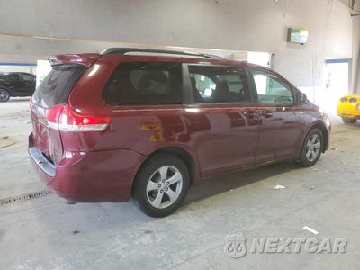 Trzecie zdjęcie samochodu z tyłu: 2012 TOYOTA SIENNA LE VIN:5TDKK3DC3CS208531 - miniatura