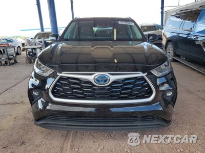 Piąte zdjęcie samochodu w środku: 2020 TOYOTA HIGHLANDER HYBRID XLE VIN:5TDHBRCHXLS502115 - miniatura