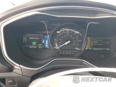 Zdjęcie 9 z 13 samochodu: 2018 FORD FUSION SE HYBRID VIN:3FA6P0LU2JR171599 - miniatura