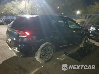 Trzecie zdjęcie samochodu z tyłu: 2025 KIA SPORTAGE SX PRESTIGE VIN:KNDPXCDG3S7235053 - miniatura