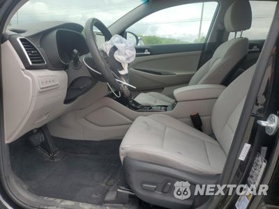 Zdjęcie 7 z 13 samochodu: 2021 HYUNDAI TUCSON LIMITED VIN:KM8J33AL1MU313980 - miniatura