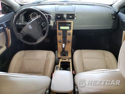 Zdjęcie 8 z 12 samochodu: 2011 VOLVO C70 T5 VIN:YV1672MC3BJ120324 - miniatura
