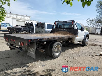 Trzecie zdjęcie samochodu z tyłu: 2005 FORD F450 SUPER DUTY VIN:1FDXF46P25ED37784 - miniatura