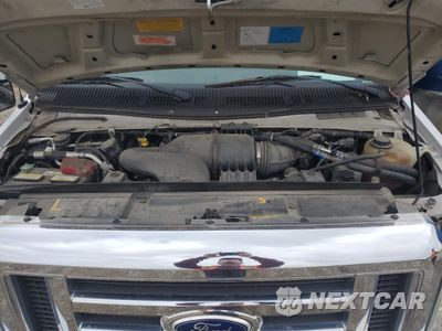 Zdjęcie 7 z 10 samochodu: 2014 FORD ECONOLINE E450 SUPER DUTY CUTAWAY VAN VIN:1FDFE4FS2EDB18056 - miniatura