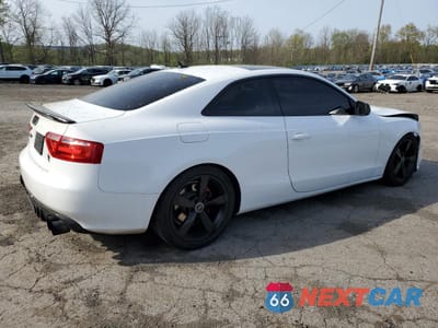 Trzecie zdjęcie samochodu z tyłu: 2010 AUDI A5 PREMIUM VIN:WAUCFAFR0AA073255 - miniatura