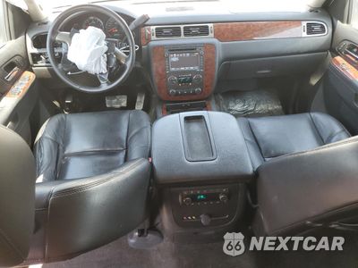 Zdjęcie 8 z 14 samochodu: 2012 CHEVROLET TAHOE K1500 LTZ VIN:1GNSKCE09CR216918 - miniatura