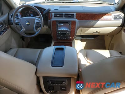 Zdjęcie 8 z 14 samochodu: 2013 CHEVROLET AVALANCHE LTZ VIN:3GNTKGE70DG126292 - miniatura