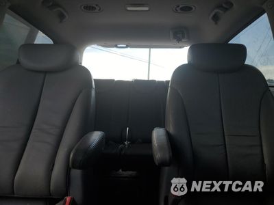 Zdjęcie 10 z 15 samochodu: 2007 HYUNDAI ENTOURAGE GLS VIN:KNDMC233676018777 - miniatura