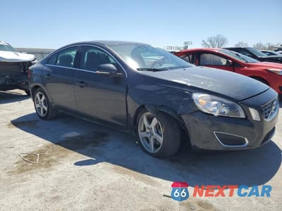 Czwarte zdjęcie samochodu z boku: 2012 VOLVO S60 T5 VIN:YV1622FS5C2036262 - miniatura