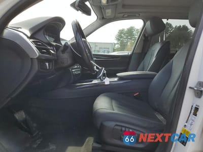 Zdjęcie 7 z 13 samochodu: 2015 BMW X5 XDRIVE35I VIN:5UXKR0C55F0P11478 - miniatura