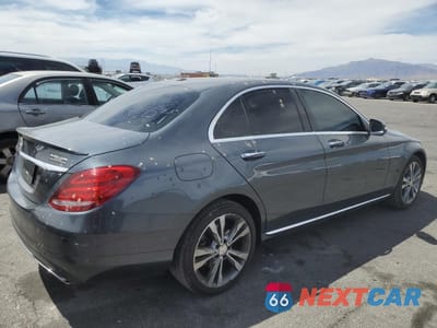 Trzecie zdjęcie samochodu z tyłu: 2015 MERCEDES-BENZ C 300 VIN:55SWF4JB6FU067226 - miniatura