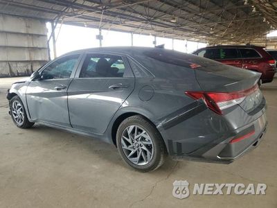 Drugie zdjęcie samochodu z przodu: 2024 HYUNDAI ELANTRA SEL VIN:KMHLM4DG7RU805673 - miniatura