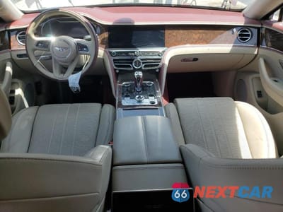 Zdjęcie 8 z 13 samochodu: 2021 BENTLEY FLYING SPUR VIN:SCBBB6ZG9MC084879 - miniatura