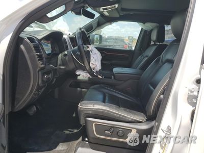 Zdjęcie 7 z 15 samochodu: 2019 RAM 1500 LIMITED VIN:1C6SRFHT7KN857199 - miniatura
