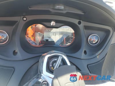 Zdjęcie 7 z 9 samochodu: 2013 CAN-AM SPYDER ROADSTER RT VIN:2BXNBBC10DV004293 - miniatura