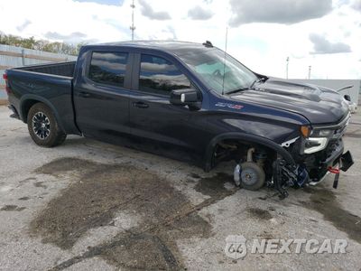 Czwarte zdjęcie samochodu z boku: 2022 CHEVROLET SILVERADO K1500 ZR2 VIN:3GCUDHEL1NG591935 - miniatura