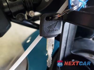 Zdjęcie 8 z 10 samochodu: 2024 HONDA GROM 125 VIN:MLHJC9212R5202194 - miniatura