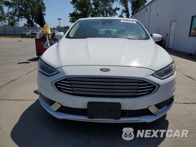 Piąte zdjęcie samochodu w środku: 2018 FORD FUSION SE HYBRID VIN:3FA6P0LU8JR118874 - miniatura