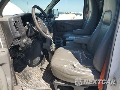 Zdjęcie 7 z 13 samochodu: 2014 CHEVROLET EXPRESS G2500 VIN:1GCWGFCA1E1159463 - miniatura