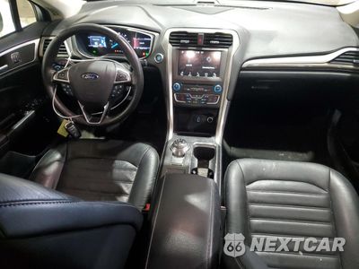 Zdjęcie 8 z 13 samochodu: 2018 FORD FUSION SE HYBRID VIN:3FA6P0LU3JR118801 - miniatura