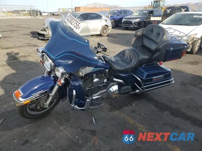 Trzecie zdjęcie samochodu z tyłu: 2002 HARLEY-DAVIDSON FLHTCUI SHRINE VIN:1HD1FLW182Y604502 - miniatura