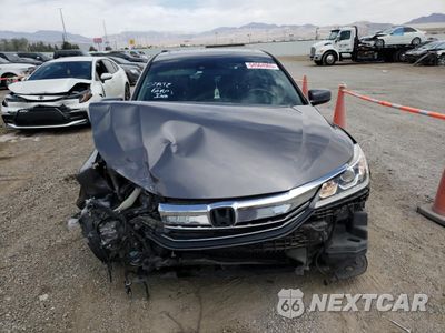 Piąte zdjęcie samochodu w środku: 2017 HONDA ACCORD EXL VIN:1HGCR2F90HA002505 - miniatura