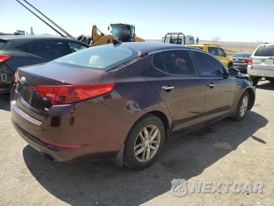 Trzecie zdjęcie samochodu z tyłu: 2013 KIA OPTIMA LX VIN:5XXGM4A75DG238856 - miniatura