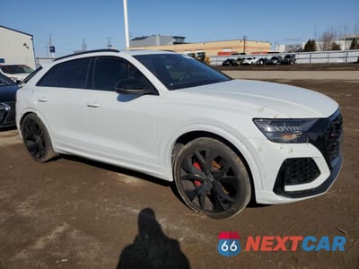 Czwarte zdjęcie samochodu z boku: 2022 AUDI RS Q8 VIN:WU1ARBF16ND000559 - miniatura