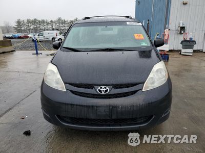 Piąte zdjęcie samochodu w środku: 2010 TOYOTA SIENNA CE VIN:5TDKK4CC2AS300914 - miniatura