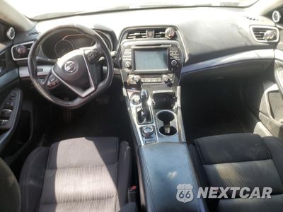 Zdjęcie 8 z 12 samochodu: 2017 NISSAN MAXIMA 3.5S VIN:1N4AA6AP5HC374605 - miniatura