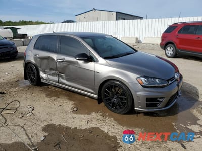 Czwarte zdjęcie samochodu z boku: 2017 VOLKSWAGEN GOLF R VIN:WVWVF7AU7HW175711 - miniatura