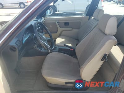 Zdjęcie 7 z 14 samochodu: 1987 BMW 325 BASE VIN:WBAAB5403H9697819 - miniatura