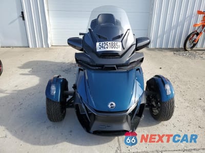 Drugie zdjęcie samochodu z przodu: 2021 CAN-AM SPYDER ROADSTER RT VIN:2BXNBDD48MV000433 - miniatura