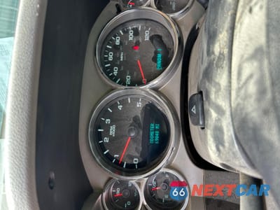 Zdjęcie 8 z 10 samochodu: 2011 CHEVROLET SILVERADO K3500 VIN:1GB3KZCL0BF203928 - miniatura