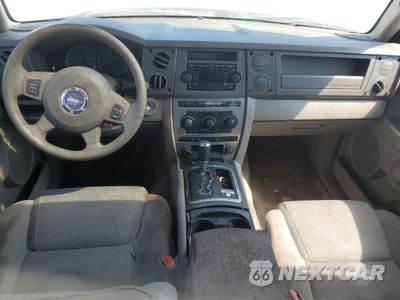 Zdjęcie 8 z 13 samochodu: 2006 JEEP COMMANDER VIN:1J8HG48N96C330776 - miniatura