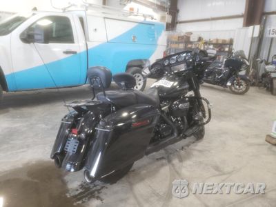 Czwarte zdjęcie samochodu z boku: 2018 HARLEY-DAVIDSON FLHXS STREET GLIDE SPECIAL VIN:1HD1KRC13JB681136 - miniatura