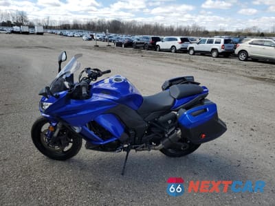 Trzecie zdjęcie samochodu z tyłu: 2014 KAWASAKI ZX1000 M VIN:JKAZXCM18EA000167 - miniatura