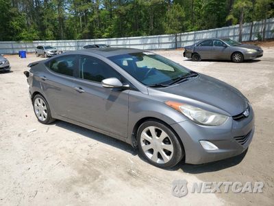 Czwarte zdjęcie samochodu z boku: 2013 HYUNDAI ELANTRA GLS VIN:5NPDH4AEXDH183508 - miniatura