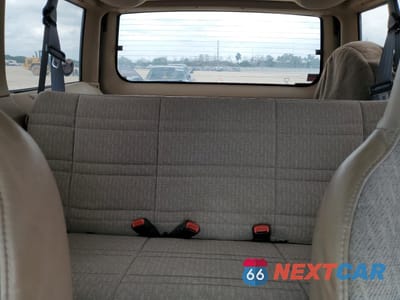 Zdjęcie 10 z 13 samochodu: 2000 JEEP CHEROKEE SPORT VIN:1J4FT48SXYL134212 - miniatura