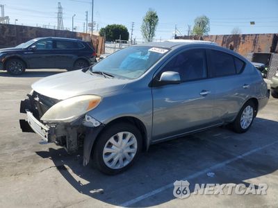 2013 NISSAN VERSA S 3N1CN7AP8DL886678 - główne zdjęcie licytacji z USA - miniatura