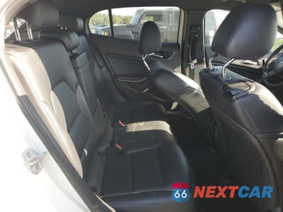 Zdjęcie 12 z 14 samochodu: 2016 MERCEDES-BENZ GLA 250 VIN:WDCTG4EB0GJ208338 - miniatura