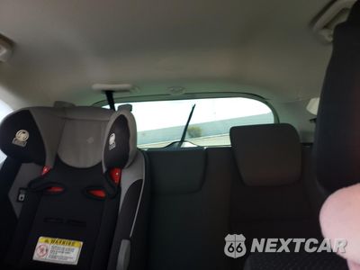 Zdjęcie 10 z 13 samochodu: 2022 HONDA HR-V LX VIN:3CZRU5H39NM731144 - miniatura
