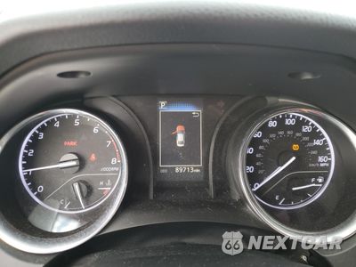 Zdjęcie 9 z 15 samochodu: 2019 TOYOTA CAMRY L VIN:4T1B11HK2KU736480 - miniatura