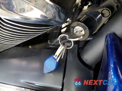 Zdjęcie 8 z 9 samochodu: 2010 KAWASAKI VN900 B VIN:JKAVN2B14AA057459 - miniatura