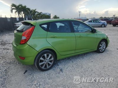 Trzecie zdjęcie samochodu z tyłu: 2013 HYUNDAI ACCENT GLS VIN:KMHCU5AE2DU077004 - miniatura
