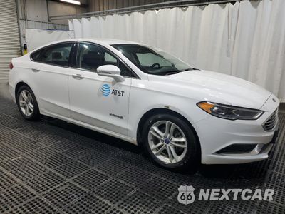 Czwarte zdjęcie samochodu z boku: 2018 FORD FUSION SE HYBRID VIN:3FA6P0LU9JR171874 - miniatura