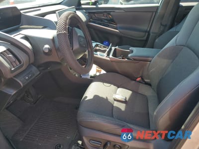 Zdjęcie 7 z 13 samochodu: 2024 TOYOTA BZ4X XLE VIN:JTMABACASRA056625 - miniatura